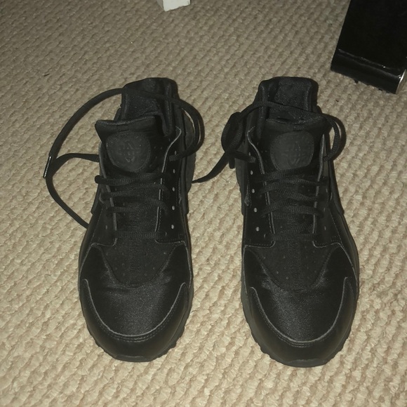 all black huaraches men's